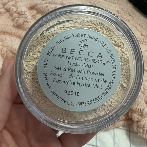 NEW Hydra-mist Set and Refresh Powder By Becca - Picture 3 of 3